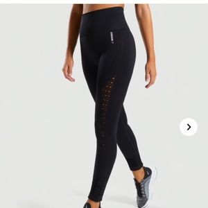 Seamless black leggings never worn